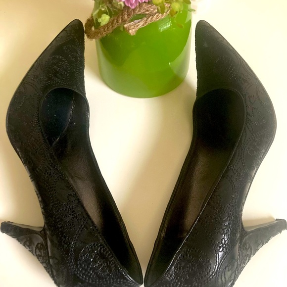 ****SOLD****Prada Vero Cuoio pumps - Picture 2 of 10